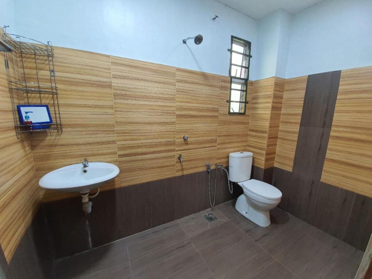 OYO 90347 Villa Temila Pasir Puteh Esterno foto