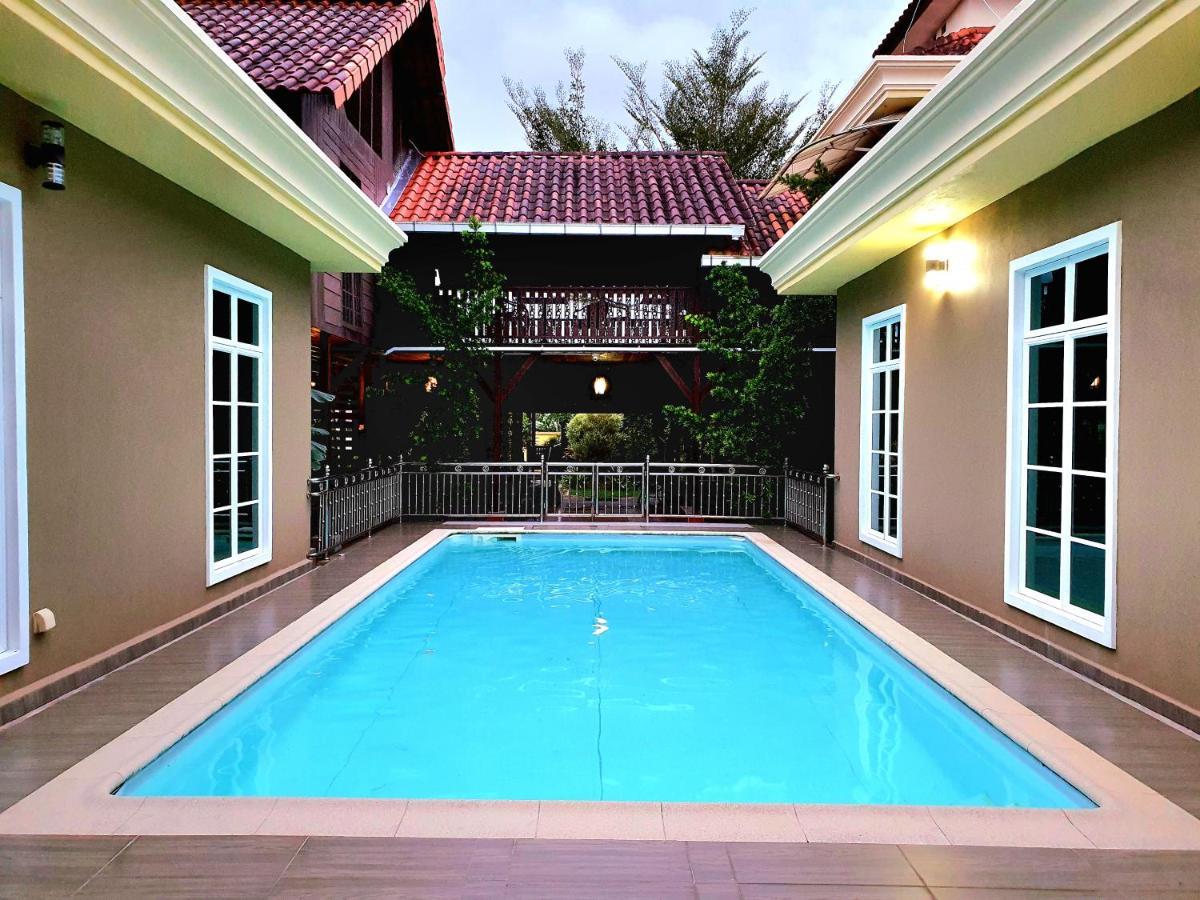 OYO 90347 Villa Temila Pasir Puteh Esterno foto