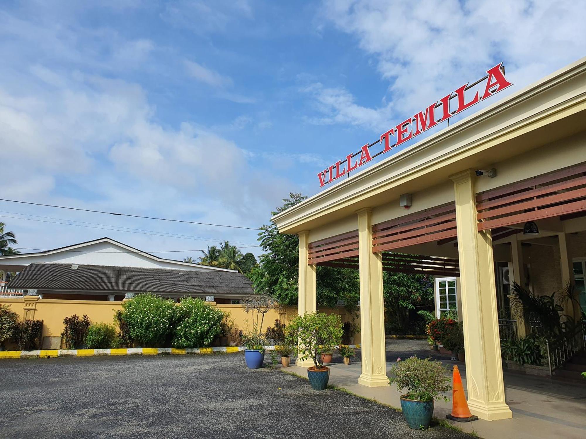 OYO 90347 Villa Temila Pasir Puteh Esterno foto